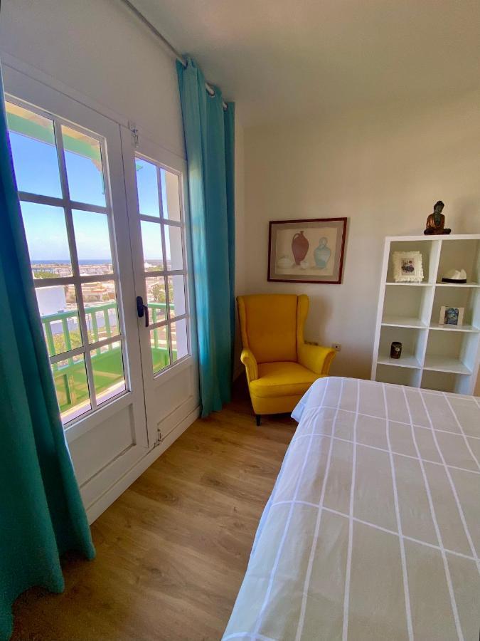 Apartamento Om Con Piscina Y Vistas Al Mar Daire Costa Teguise Dış mekan fotoğraf
