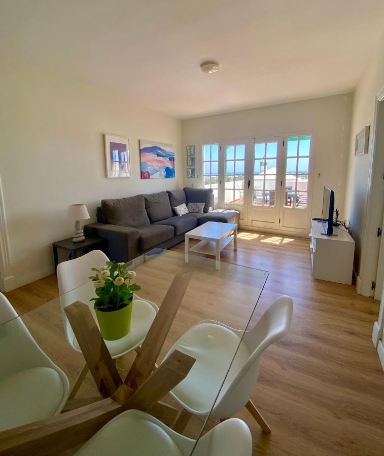 Apartamento Om Con Piscina Y Vistas Al Mar Daire Costa Teguise Dış mekan fotoğraf